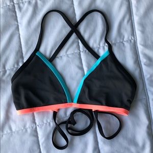 Jolyn bikini triangle top